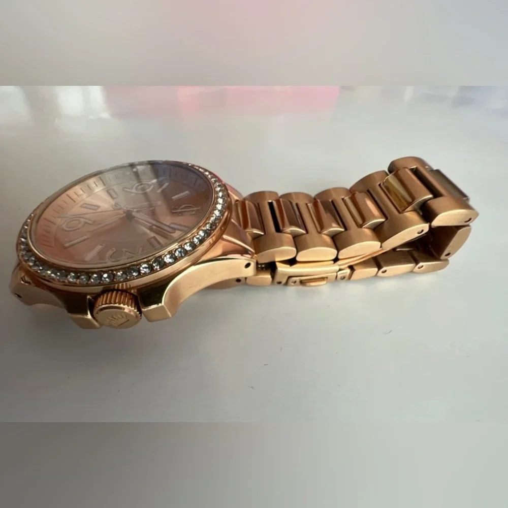 Juicy Couture Timepieces Women Analog Wristwatch Rose Gold Tone New Battery NWOT